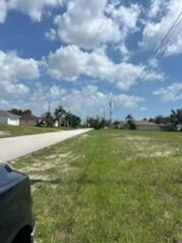 2134 NW 23rd Avenue, Cape Coral, FL 33993