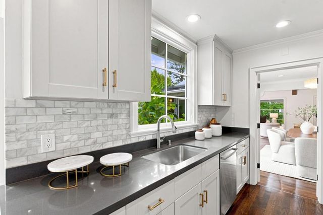 25 Ericson Road, San Mateo, CA 94402