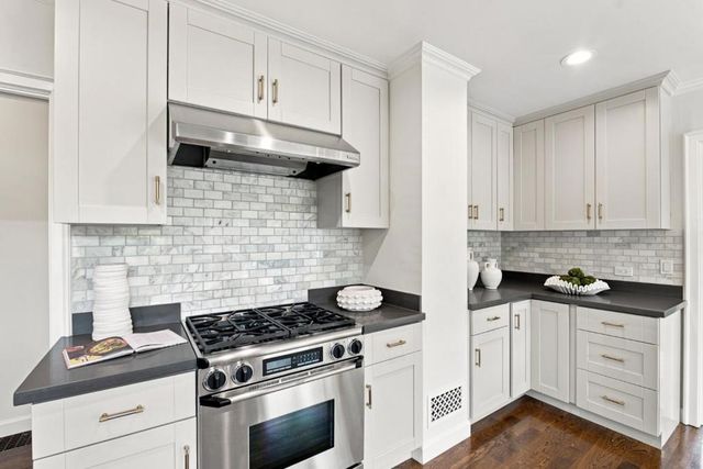 25 Ericson Road, San Mateo, CA 94402