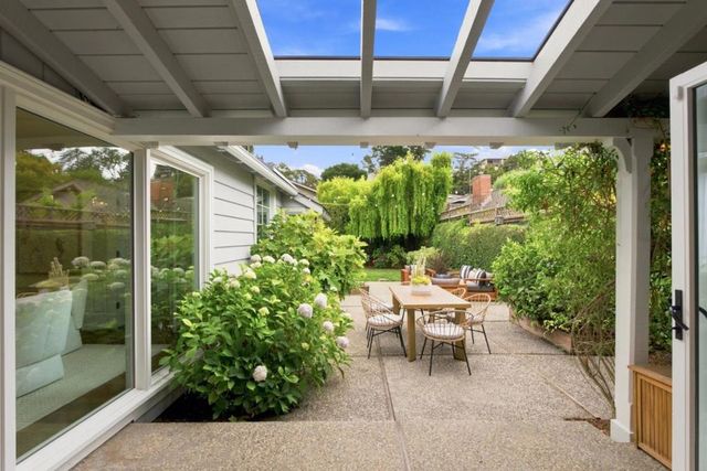 25 Ericson Road, San Mateo, CA 94402
