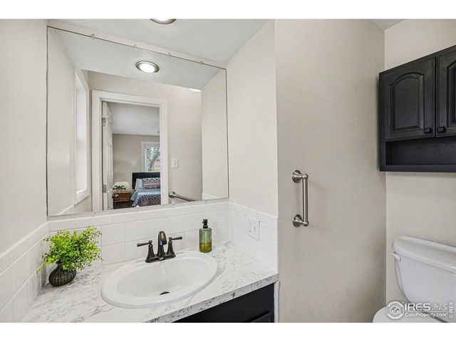 325 Jade St, Broomfield, CO 80020