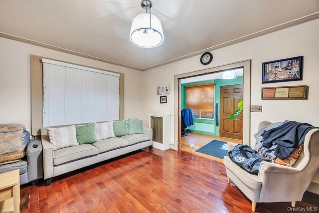 91-16 196th Street, Hollis, NY 11423