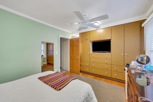 91-16 196th Street, Hollis, NY 11423