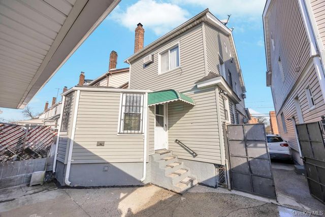 91-16 196th Street, Hollis, NY 11423