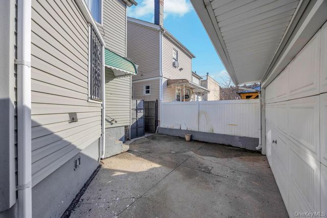 91-16 196th Street, Hollis, NY 11423