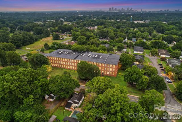 201 S Hoskins Road 111, Charlotte, NC 28208
