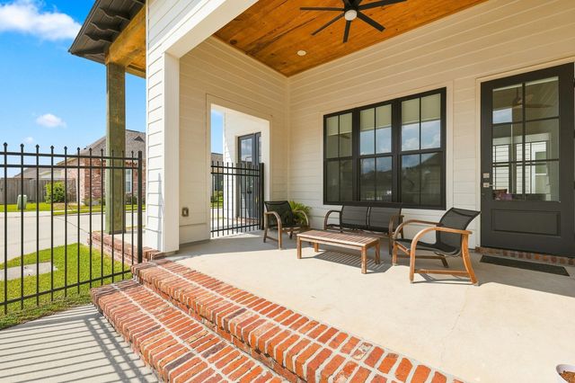 170 Royal Oak Boulevard, Thibodaux, LA 70301