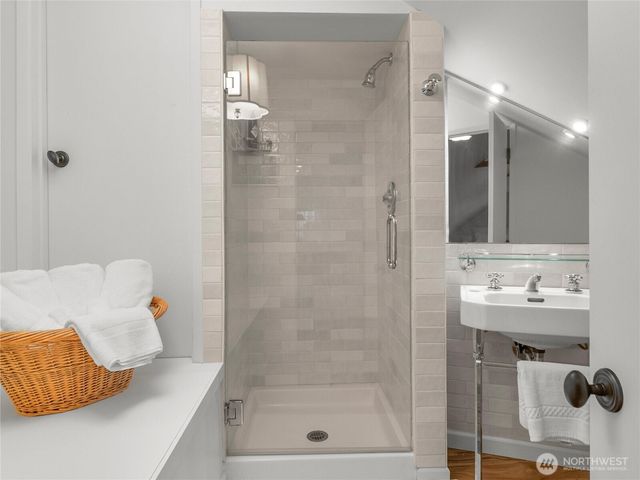 19263 Edgecliff Drive SW, Normandy Park, WA 98166