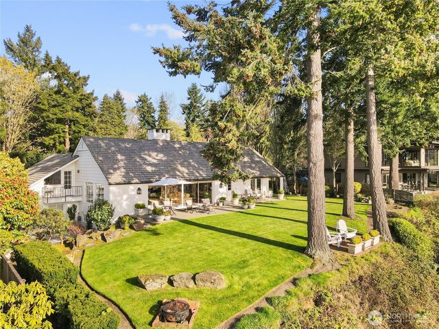 19263 Edgecliff Drive SW, Normandy Park, WA 98166