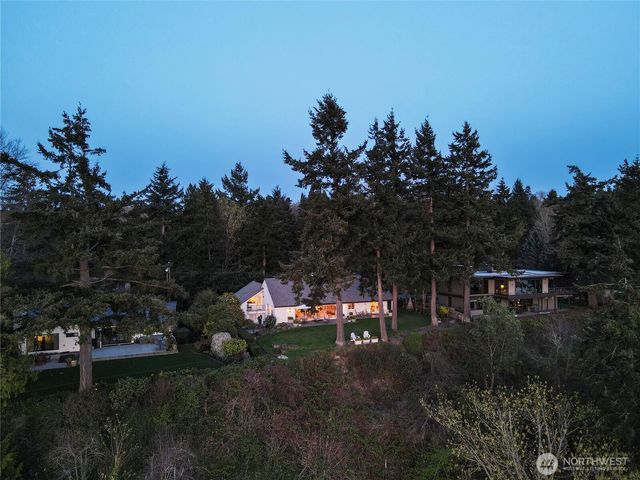 19263 Edgecliff Drive SW, Normandy Park, WA 98166