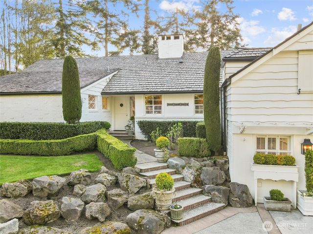 19263 Edgecliff Drive SW, Normandy Park, WA 98166