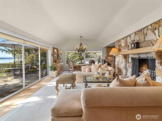 19263 Edgecliff Drive SW, Normandy Park, WA 98166