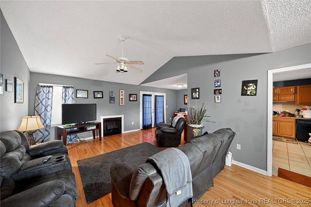 54 Canterbury Court, Roanoke Rapids, NC 27870