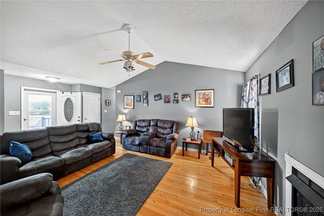 54 Canterbury Court, Roanoke Rapids, NC 27870