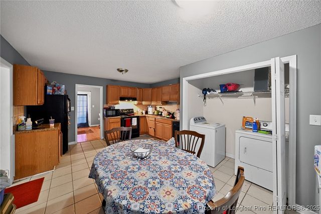 54 Canterbury Court, Roanoke Rapids, NC 27870