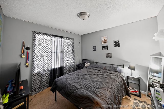 54 Canterbury Court, Roanoke Rapids, NC 27870