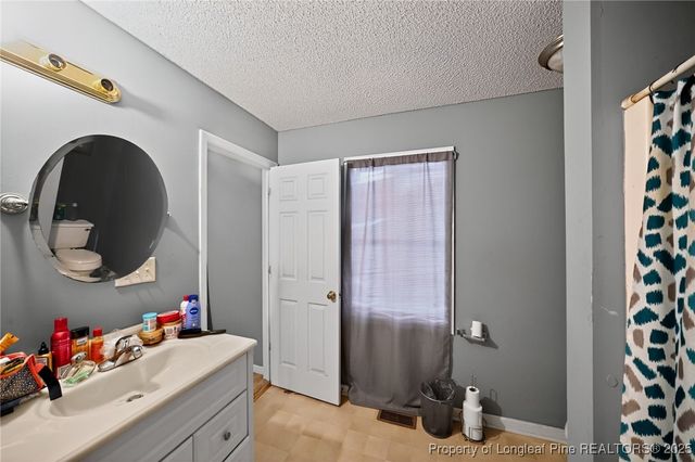 54 Canterbury Court, Roanoke Rapids, NC 27870