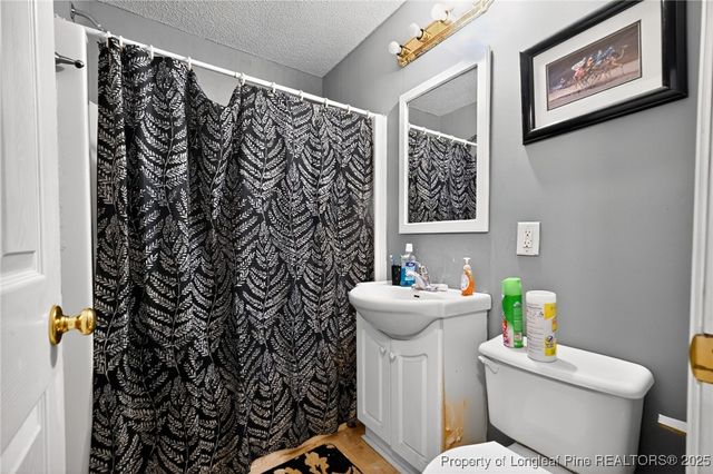 54 Canterbury Court, Roanoke Rapids, NC 27870