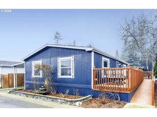 18485 Sw PACIFIC Dr 44, Tualatin, OR 97062
