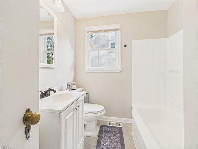 3525 Chesapeake BLVD, Norfolk, VA 23513