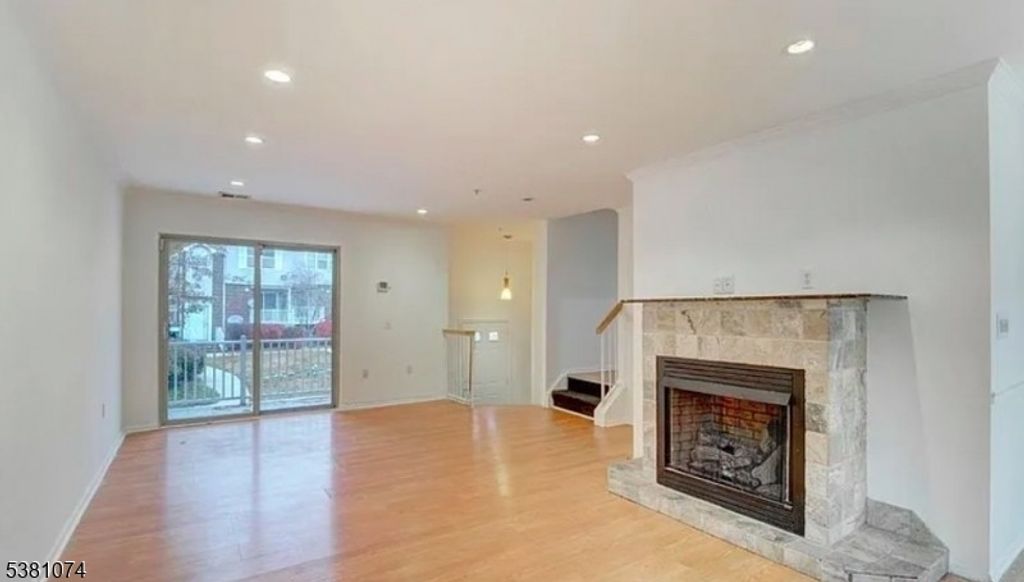 500 Great Beds Ct, Perth Amboy City, NJ 08861 — photo 3