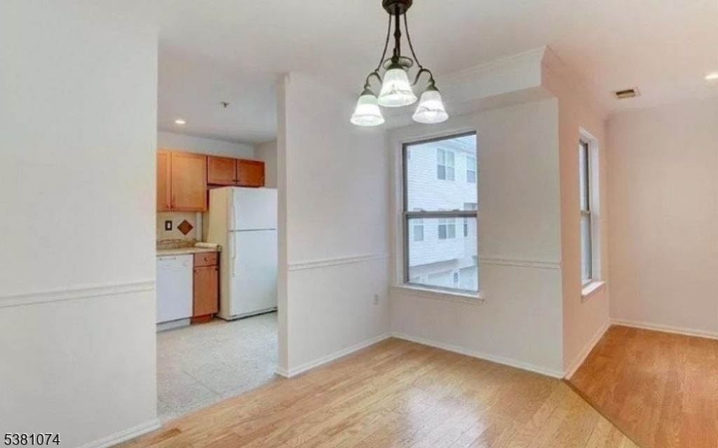 500 Great Beds Ct, Perth Amboy City, NJ 08861 — photo 4