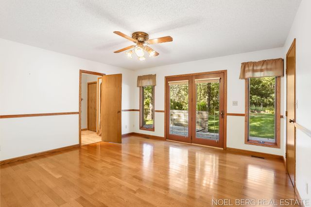 15843 Brucker Street, Grand Haven Twp, MI 49417