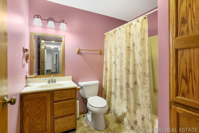 15843 Brucker Street, Grand Haven Twp, MI 49417