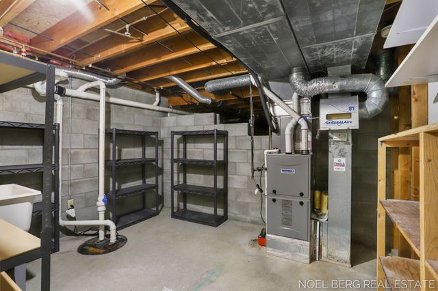 15843 Brucker Street, Grand Haven Twp, MI 49417