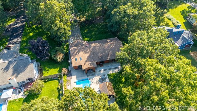 15843 Brucker Street, Grand Haven Twp, MI 49417