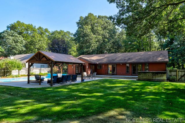 15843 Brucker Street, Grand Haven Twp, MI 49417