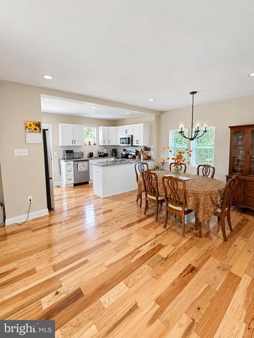 201 PENLLYN BLUE BELL PIKE, Blue Bell, PA 19422