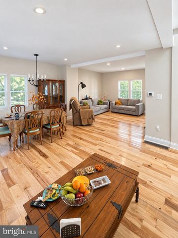 201 PENLLYN BLUE BELL PIKE, Blue Bell, PA 19422