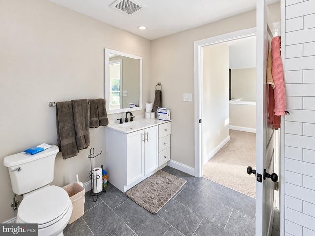 201 PENLLYN BLUE BELL PIKE, Blue Bell, PA 19422