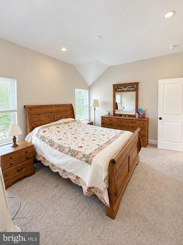 201 PENLLYN BLUE BELL PIKE, Blue Bell, PA 19422