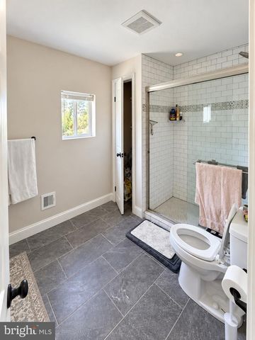 201 PENLLYN BLUE BELL PIKE, Blue Bell, PA 19422