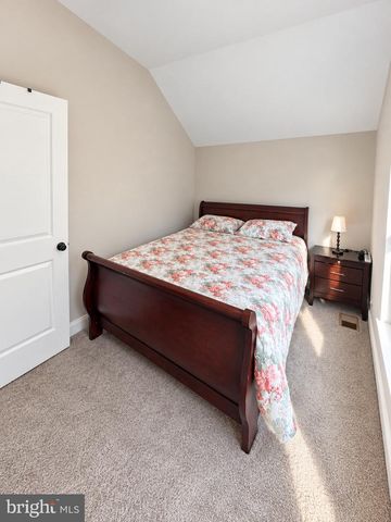 201 PENLLYN BLUE BELL PIKE, Blue Bell, PA 19422