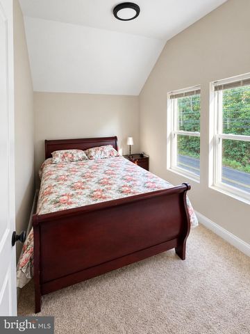 201 PENLLYN BLUE BELL PIKE, Blue Bell, PA 19422