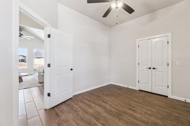 10412 SW 49th Street, Mustang, OK 73064