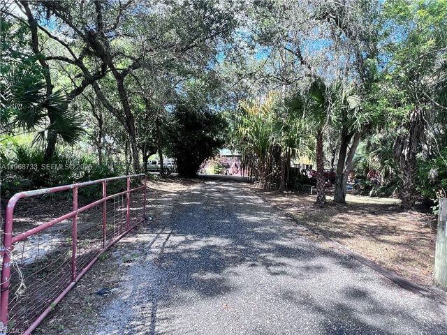 680 S Arboleda, Clewiston, FL 33440