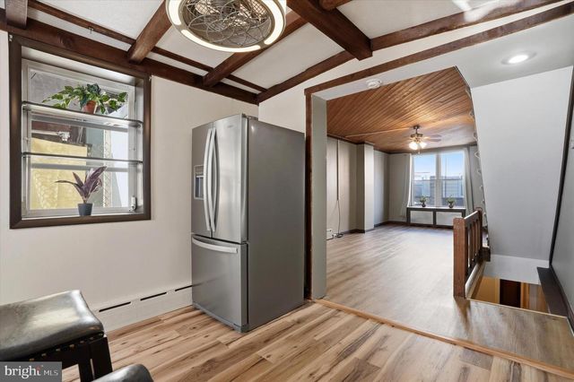 2407 S WARNOCK ST, Philadelphia, PA 19148