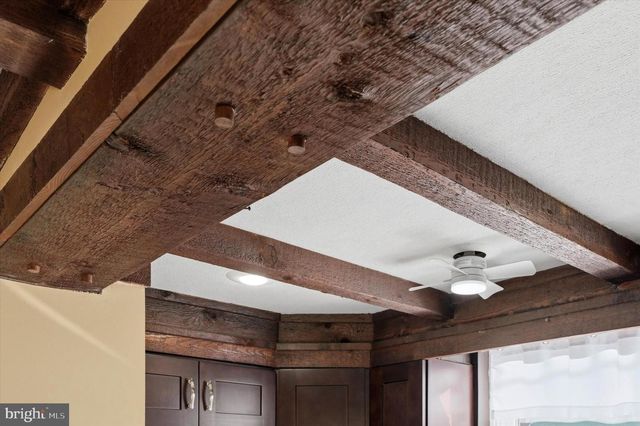 2407 S WARNOCK ST, Philadelphia, PA 19148