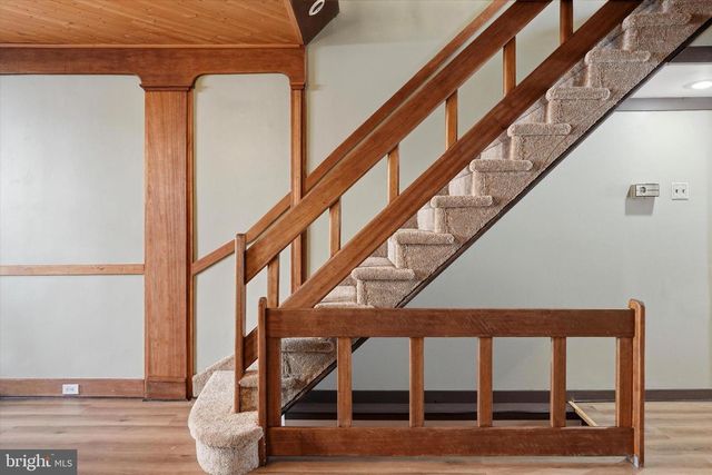 2407 S WARNOCK ST, Philadelphia, PA 19148