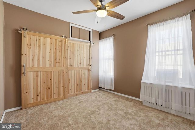 2407 S WARNOCK ST, Philadelphia, PA 19148