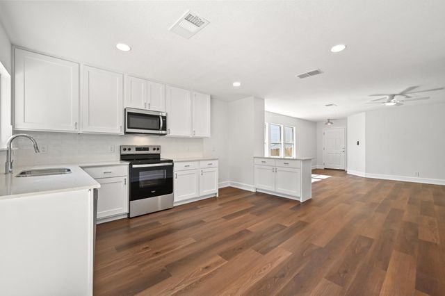 8528 Steamline CIR, Austin, TX 78745