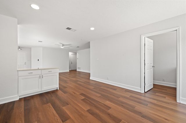 8528 Steamline CIR, Austin, TX 78745
