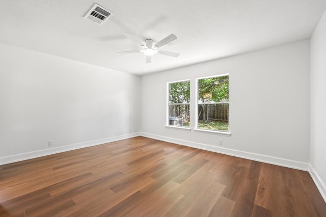 8528 Steamline CIR, Austin, TX 78745