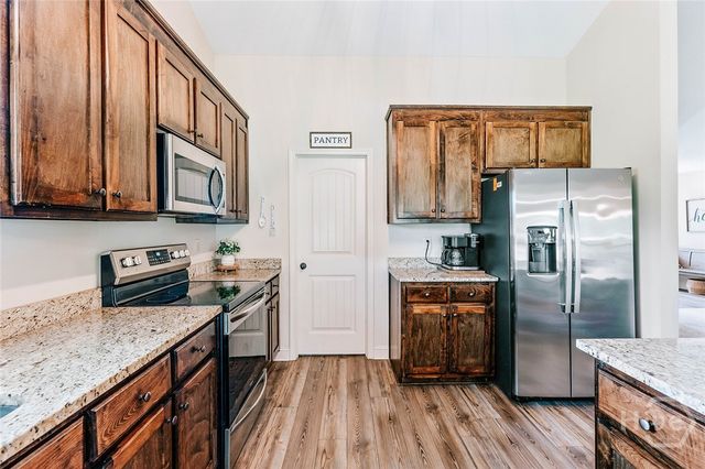 296 Highlands Drive, Winterville, GA 30683