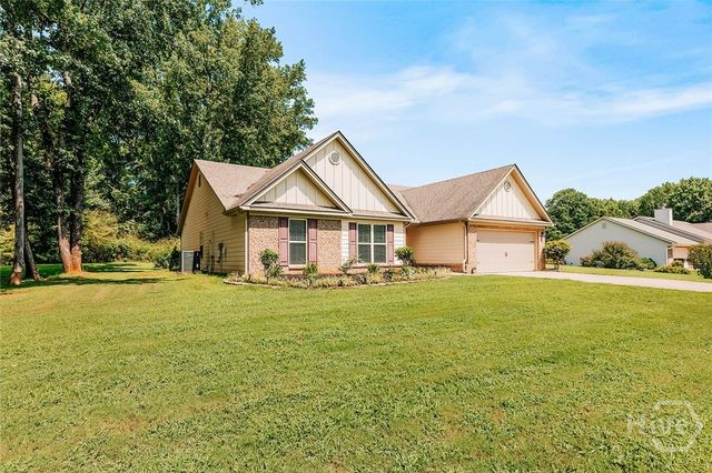 296 Highlands Drive, Winterville, GA 30683