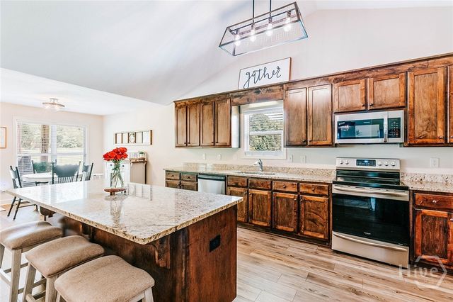 296 Highlands Drive, Winterville, GA 30683
